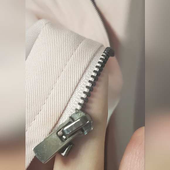 THE EDIT by Seventeen-size L- lined pink long Jacket-closes with zipper at front - Picture 7 of 11